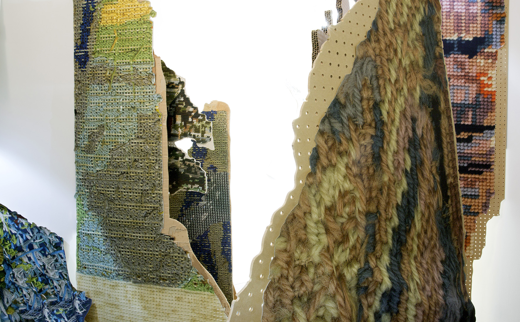 Drawloom (Diagram for an artwork): Monumental fragments of landscape stand in a room.